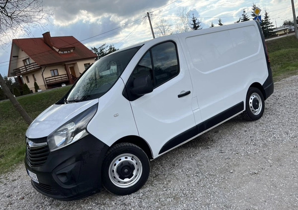 Opel Vivaro cena 46800 przebieg: 221444, rok produkcji 2015 z Goniądz małe 352